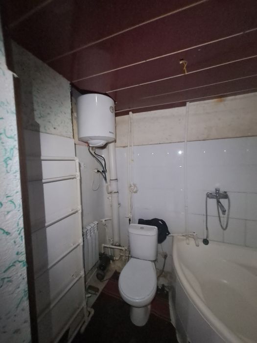 Yangi dom sotiladi ayraport 3 qavat 1 xona 2 xona qilingan 48 Kv.metr