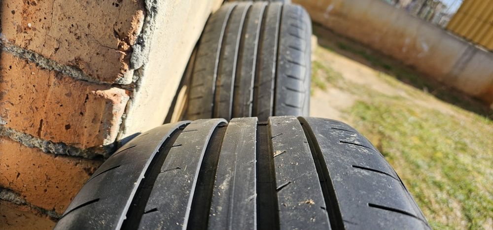 Джанти 17'' с летни гуми 225/45/17.