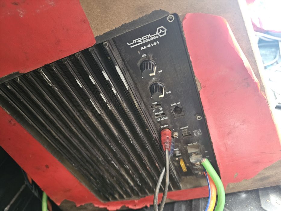 Продам сабвуфер дёшево