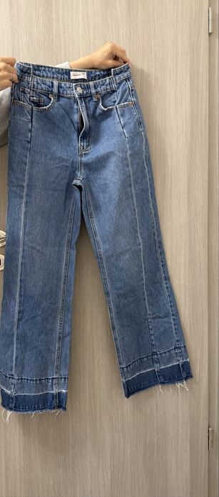 Zara; Stradivarius