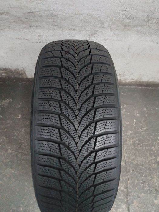 Anvelopa iarna nexen 205/50/17