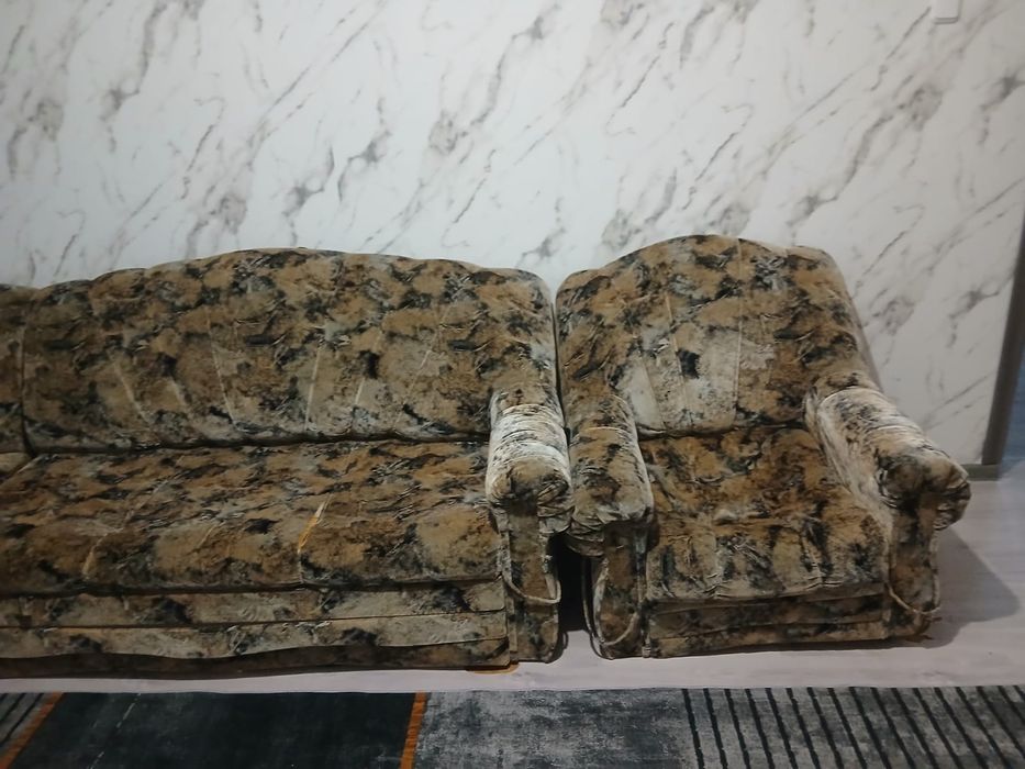 Диван бесплатно.