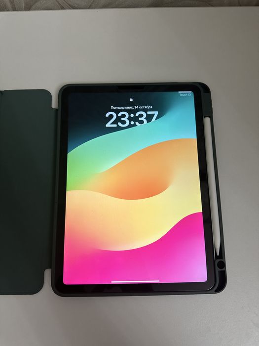 IPad Air M 1 в идеальном состоянии.