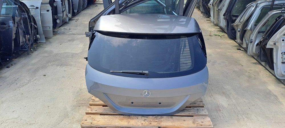Mercedes CLA 2015г. Багажна врата