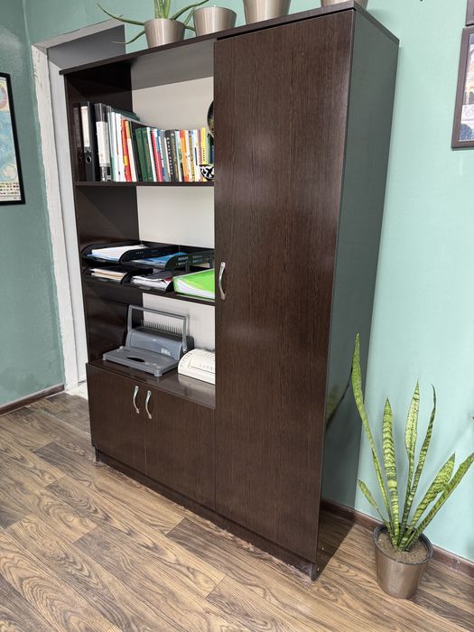 Ofis uchun ideal holatdagi mebel