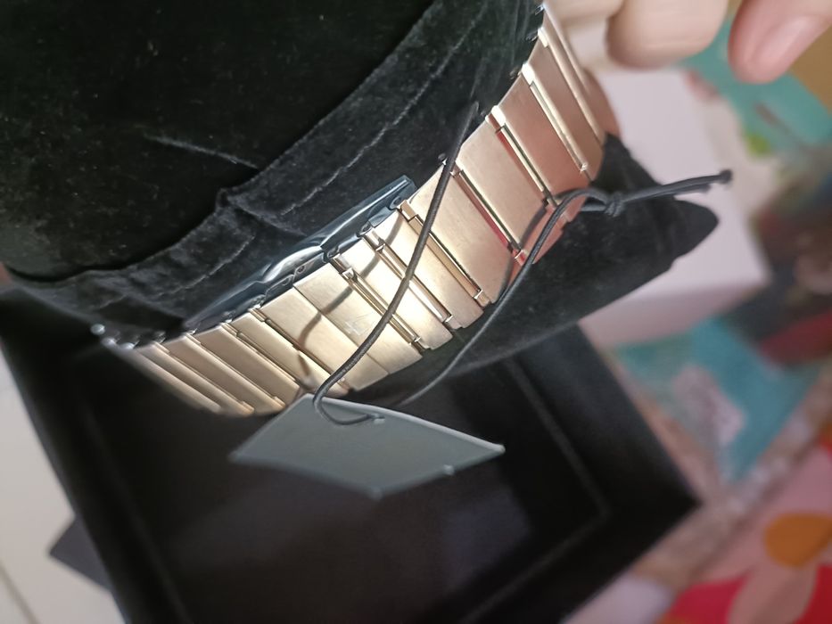 Bulova Curv нов -620Евро