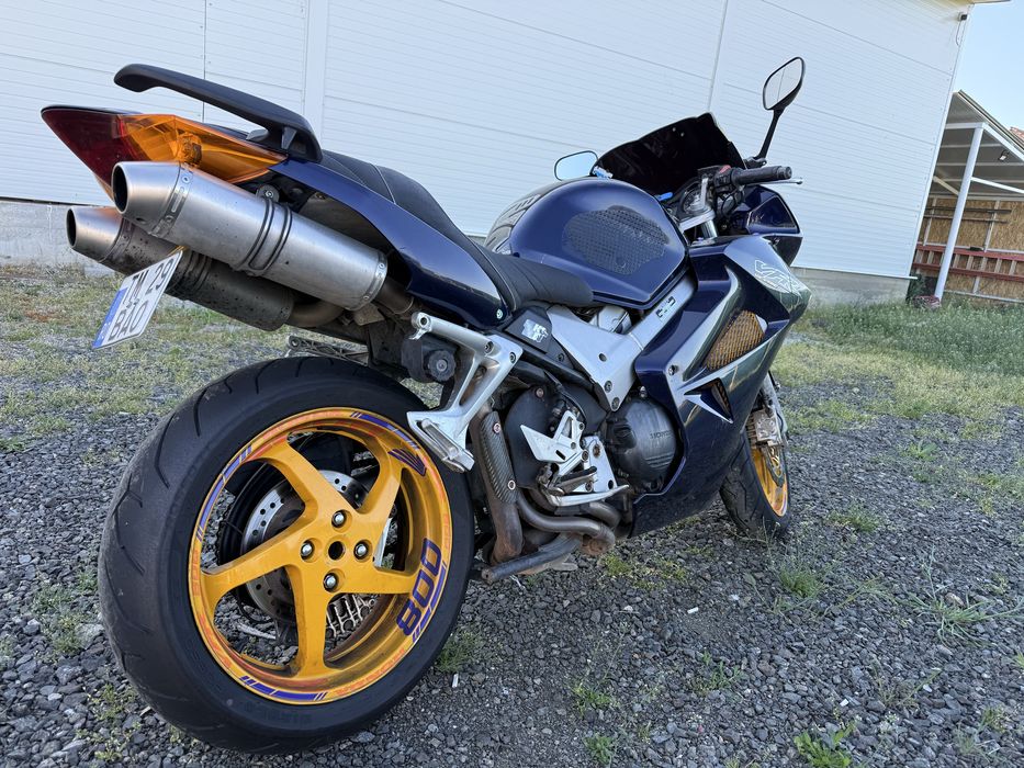 Honda VFR 800 VTEC