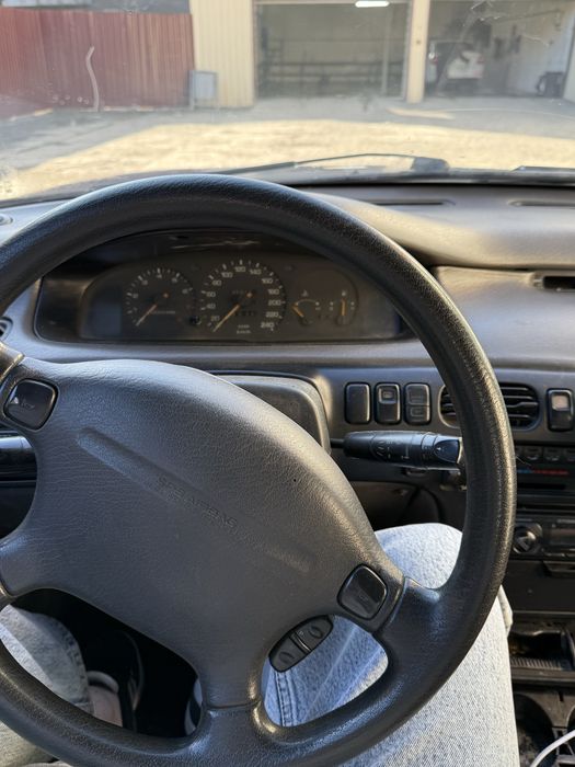 Mazda cronos 2.5 626