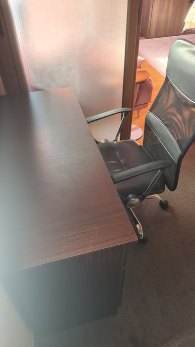 Birou nuc + scaun birou