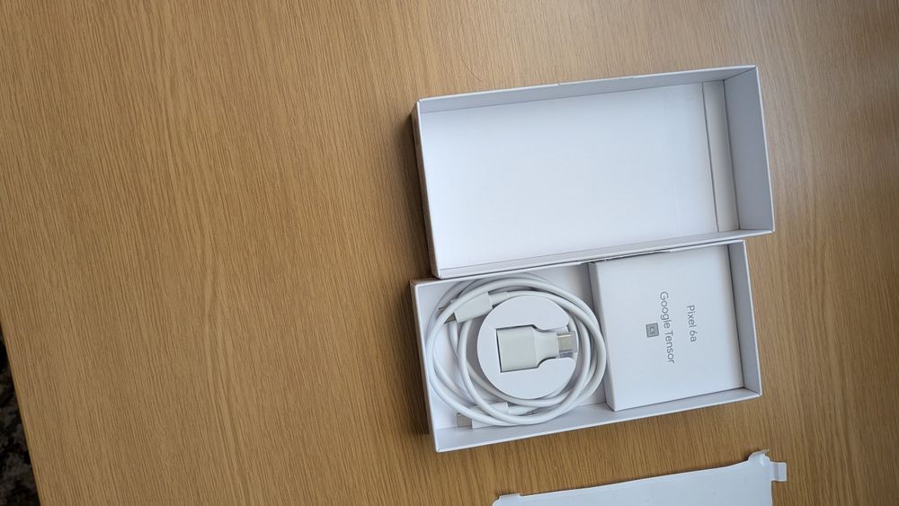 Pixel 6a negru 6gb ram 128gb spatiu