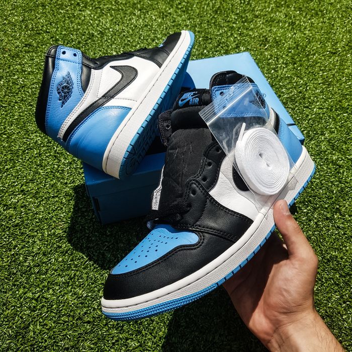 Nike Air Jordan 1 UNC Toe