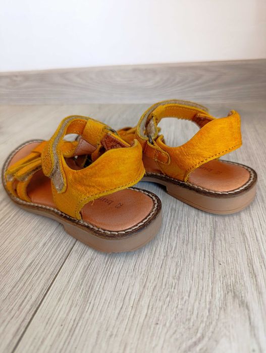 Сандали за момичета. Кожа