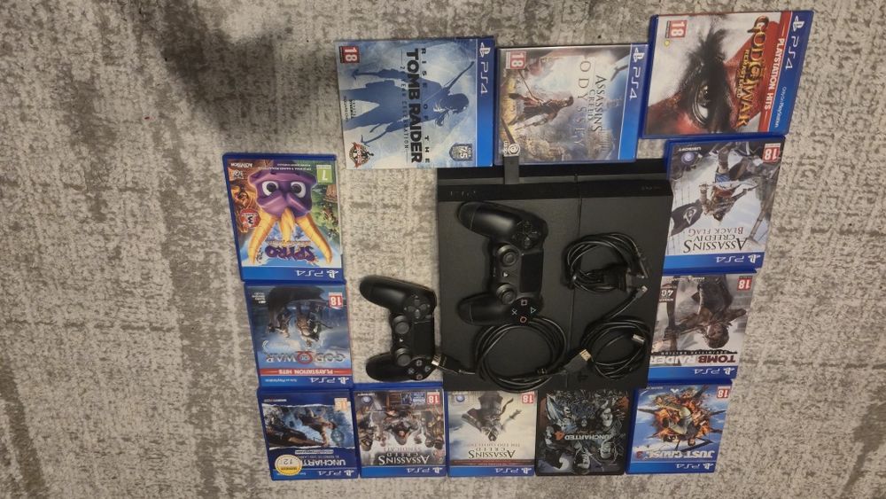 PlayStation 4 1TB + 2 Controllere + 12 Jocuri Top