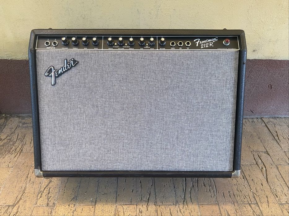 amplificator chitara Fender Frontman 212R