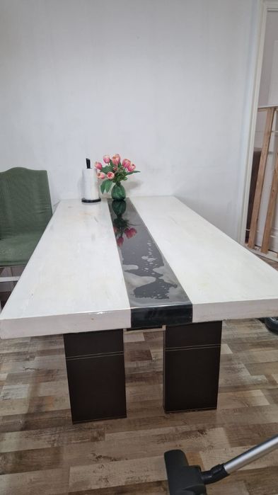 Кухонный стол Новый