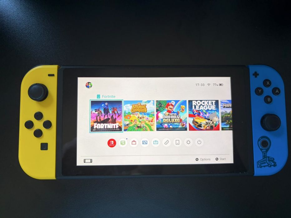 Nintendo Switch + 3 jocuri
