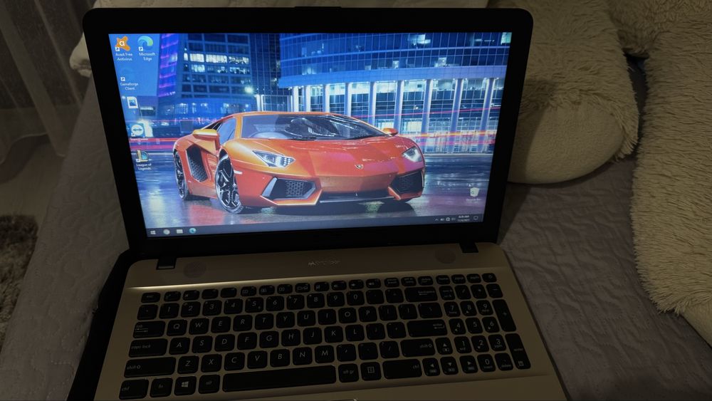 VAND  Laptop Asus