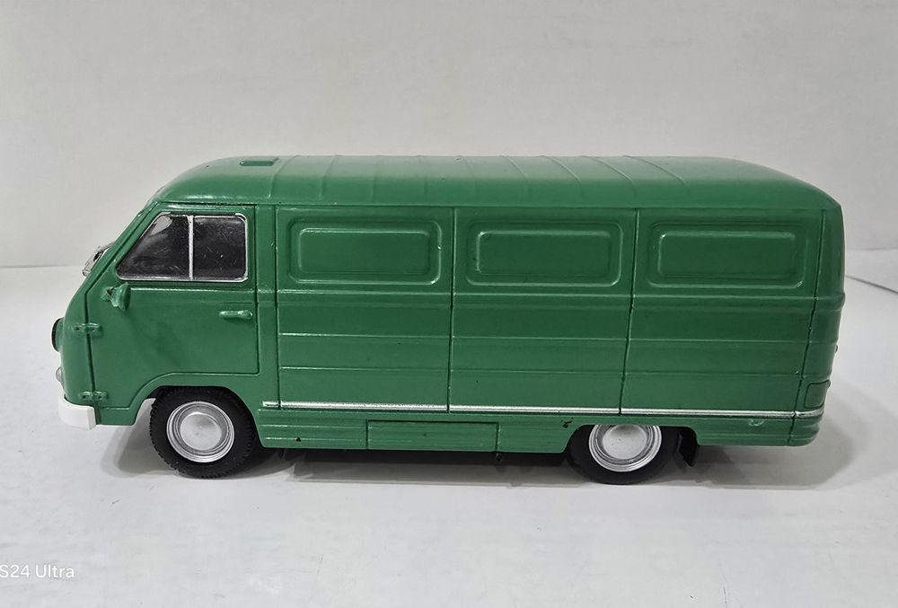 Продам модель авто СССР Ераз