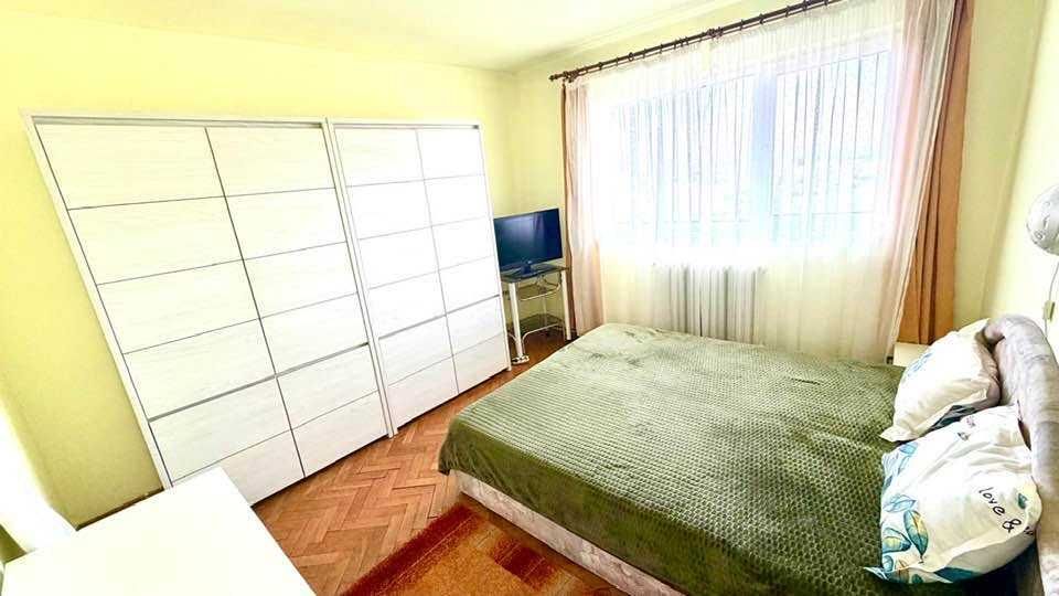 Apartament 3 camere de inchiriat Aleea Cornisa — fotografia 1