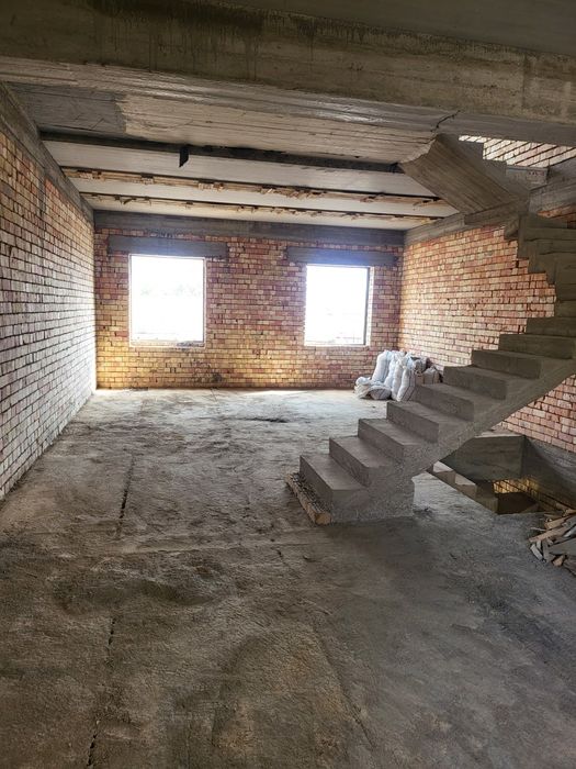 Срочна Яшнаобод районида 1.5 сутих сотилади