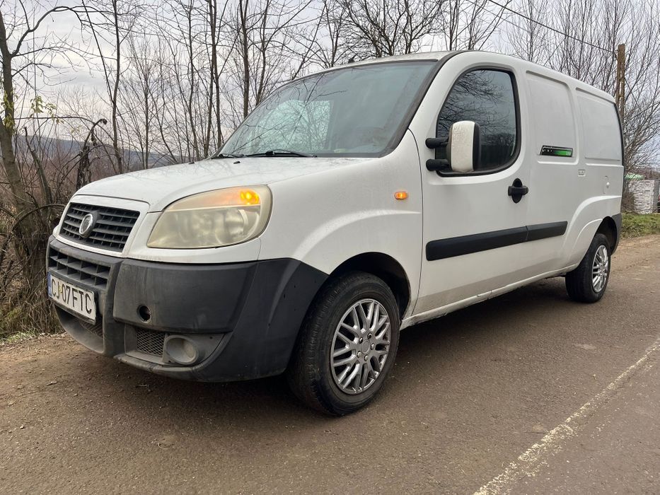 Vand Fiat Doblo 1.3 diesel 85 cai pentru marfa