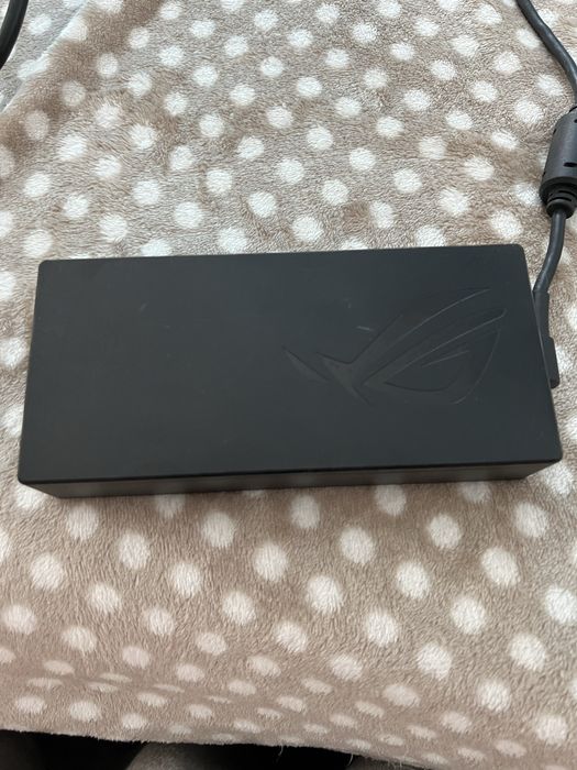 Încărcător ASUS ROG 230W – 19.5V / 11.8A
