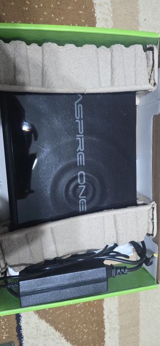 Acer one mini notebook