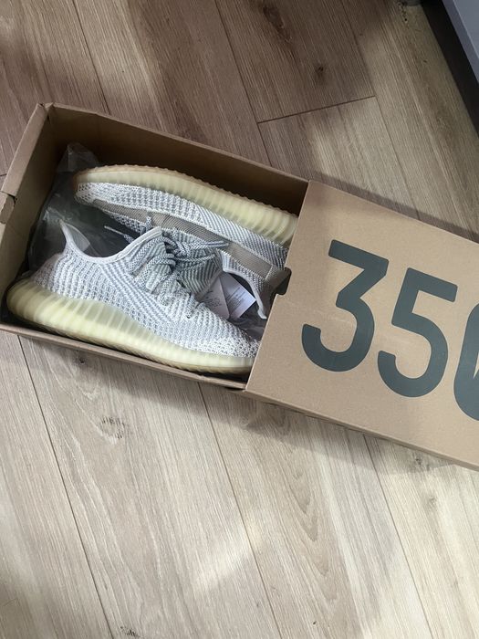 Yeezy Boost 350 V2