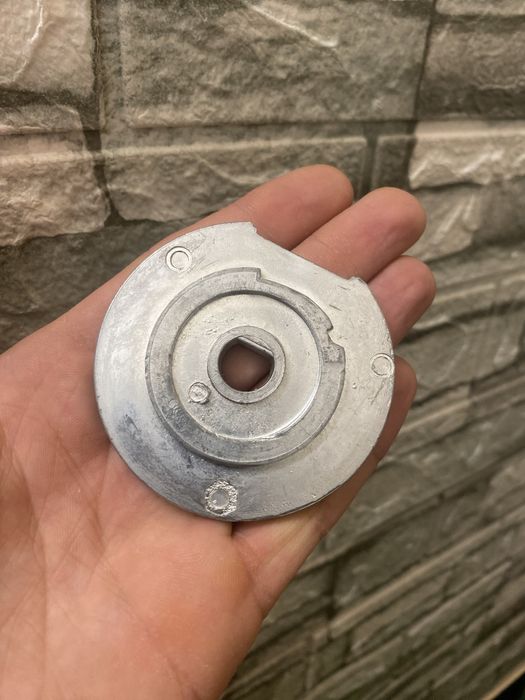 ЕВРО Монетници и дискове за машина за топчета и капсули