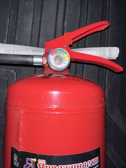 огнетушитель порошковый