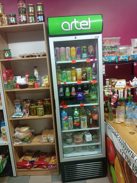 Витринный холодильник