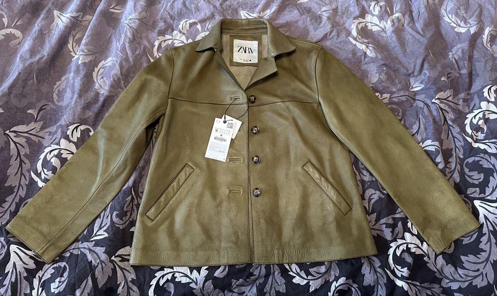 Дамско кожено якенце