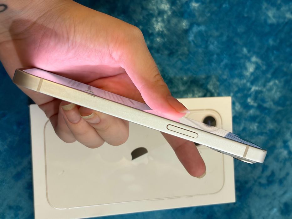 Айфон 13 телефон