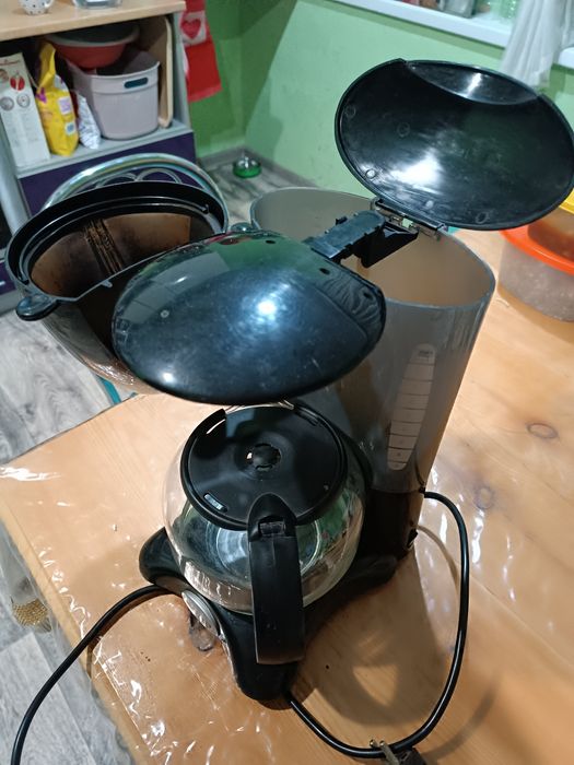 Продам кофеварку