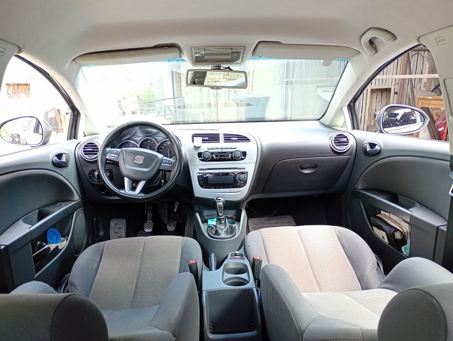 SEAT Leon 2010 — imagine 5