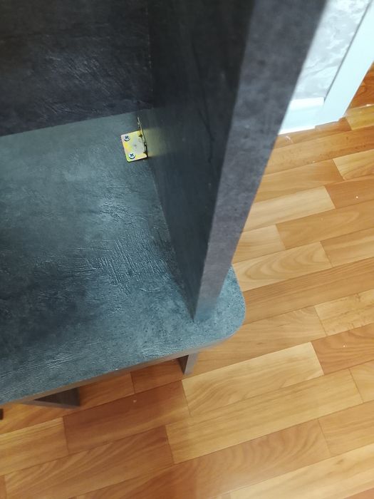 Табуретки новые продам