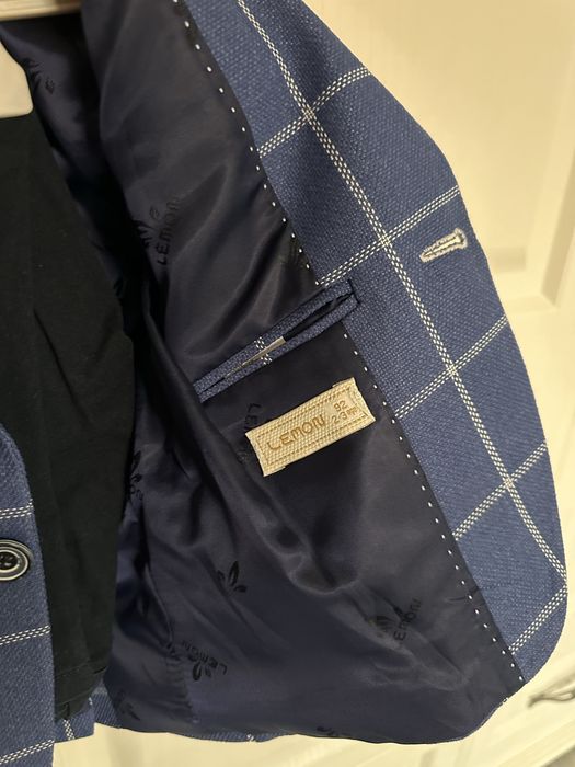 Продам детский пиджак