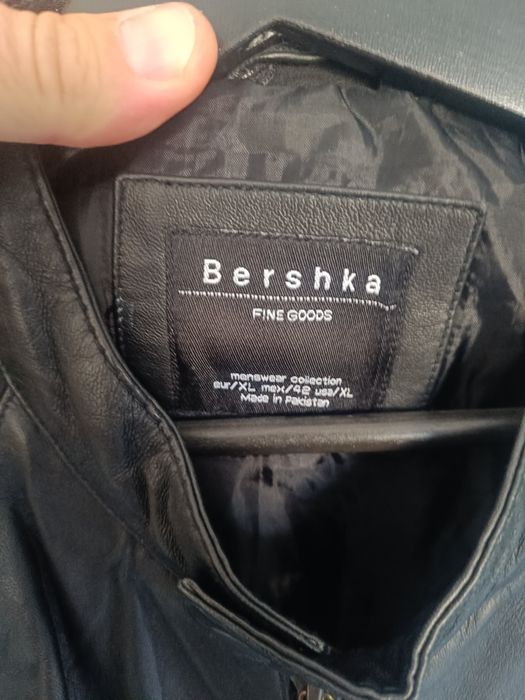 Кожено яке Bershka