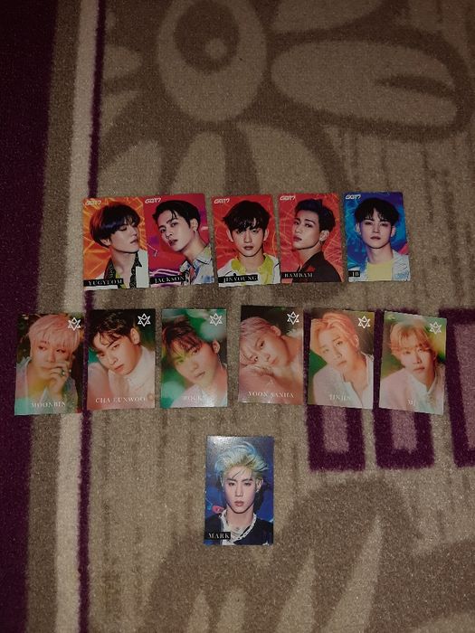Неофициални колекционерски кпоп картички