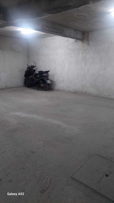 Паркомясто под наем