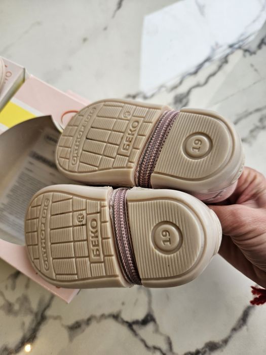 Бебешки обувки за прохождане КК и Беко