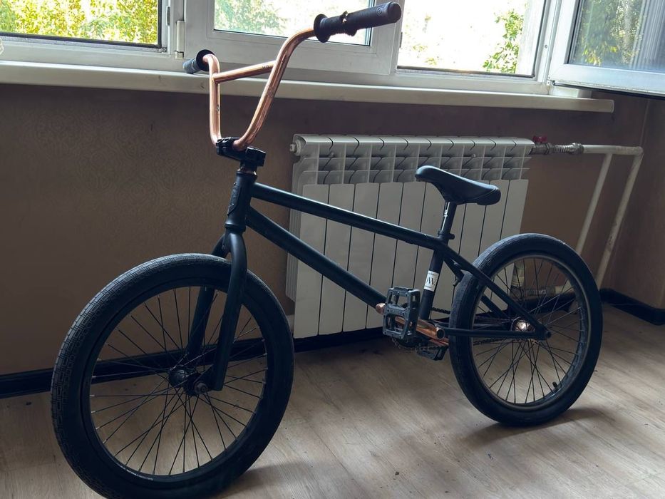Продам велосипед BMX DK