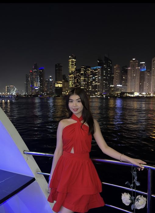 Все платья по 5000 тенге