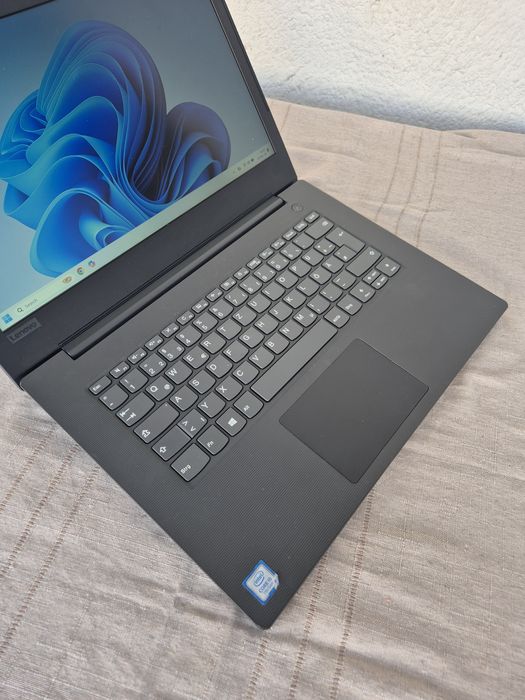 Laptop Lenovo i5 7th ddr4 ssd