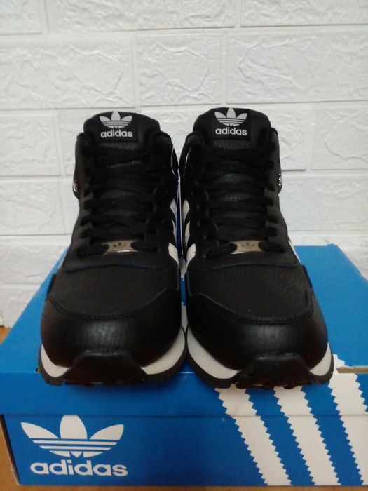 Зимние кроссовки "Adidas"