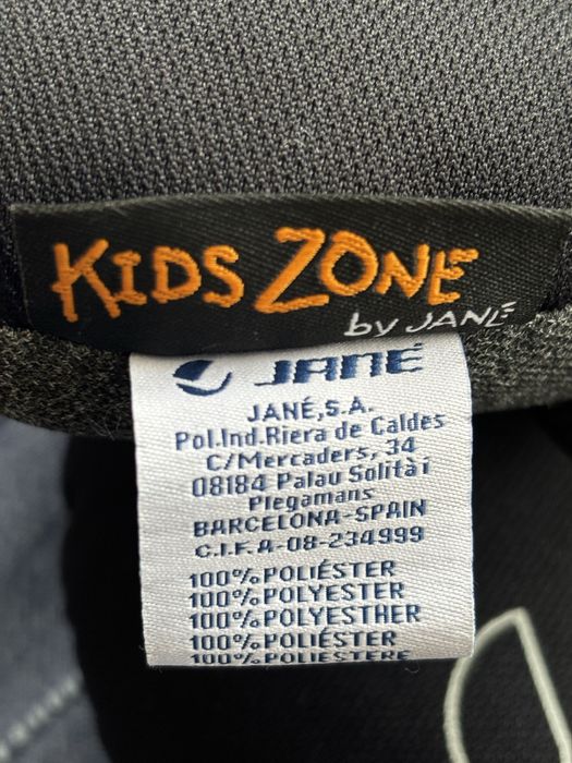 “Jane” Детска Яка-Възглавница за път