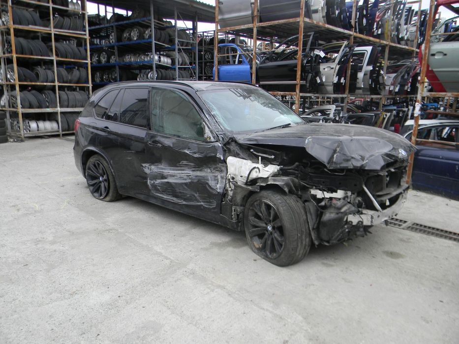 Dezmembrari  BMW X5 (F15, F85)  2013  > 0000 xDrive 25 d Motorina