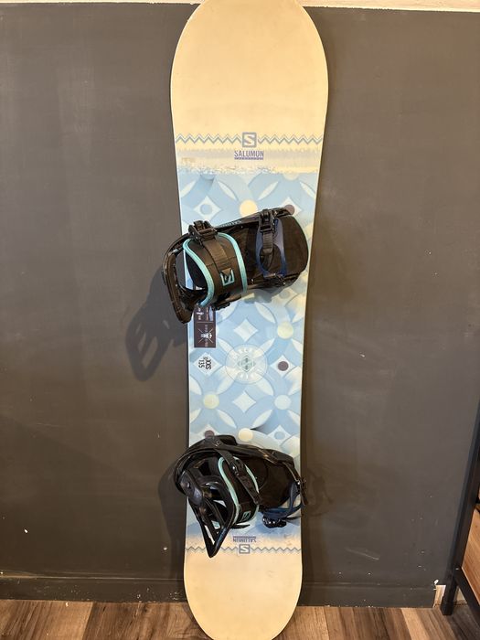 Snowboard Salomon Liberty XXS 135cm + legaturi Salomon