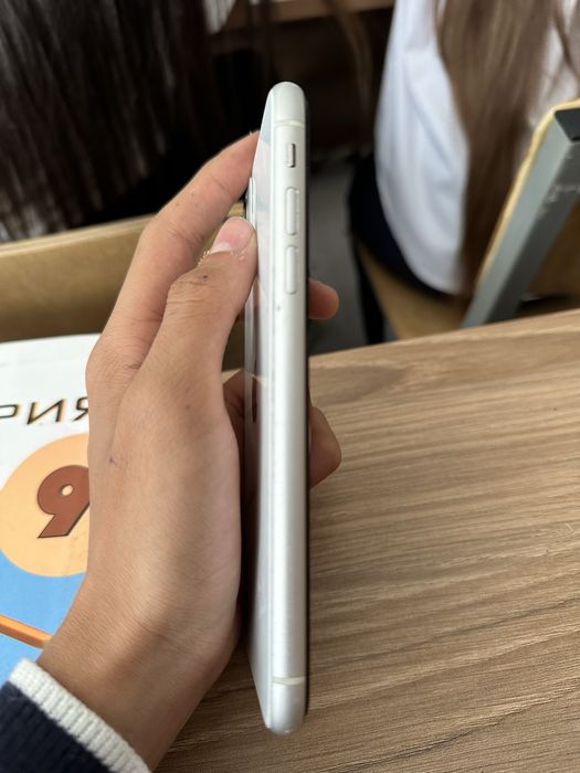 Iphone 11 64gb.