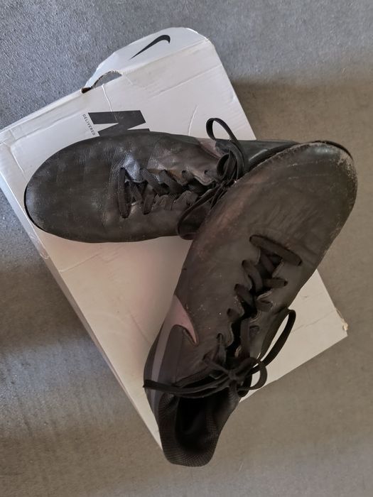 Бутонки Nike tiempo